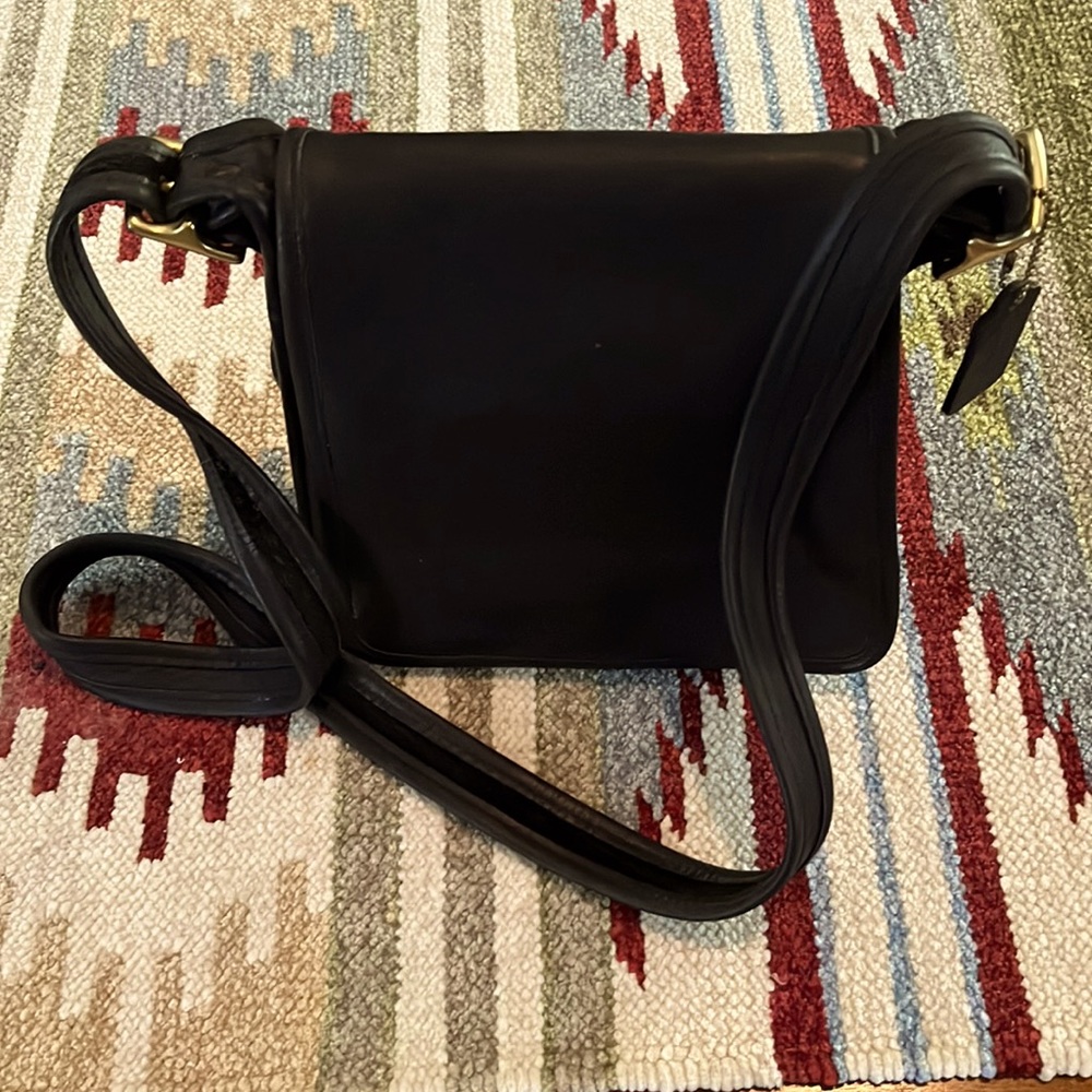 Vintage Coach Legacy Black Flap Purse 9145